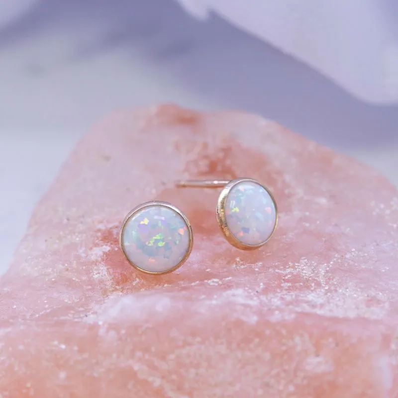 14K Yellow Gold Round White Opal 6mm Stud Earrings