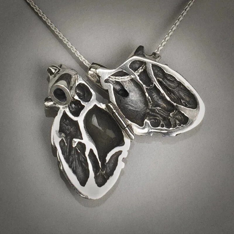 Anatomical Heart Pendant Necklace Women's Fashion High Polished Stainless Steel  Antique Silver Necklace Jewelry For Wedding, Party, Occasions