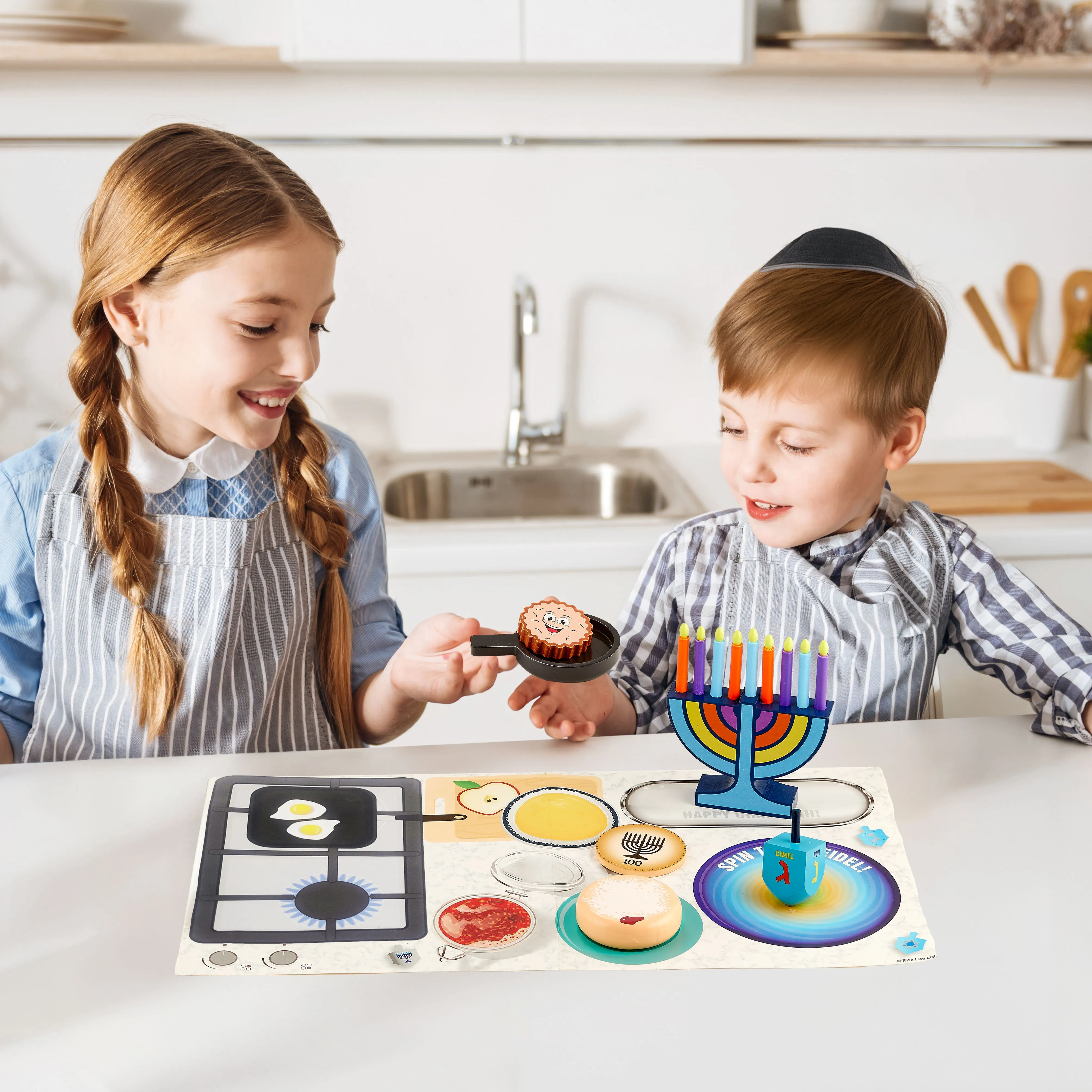 hanukkah deluxe wooden play set