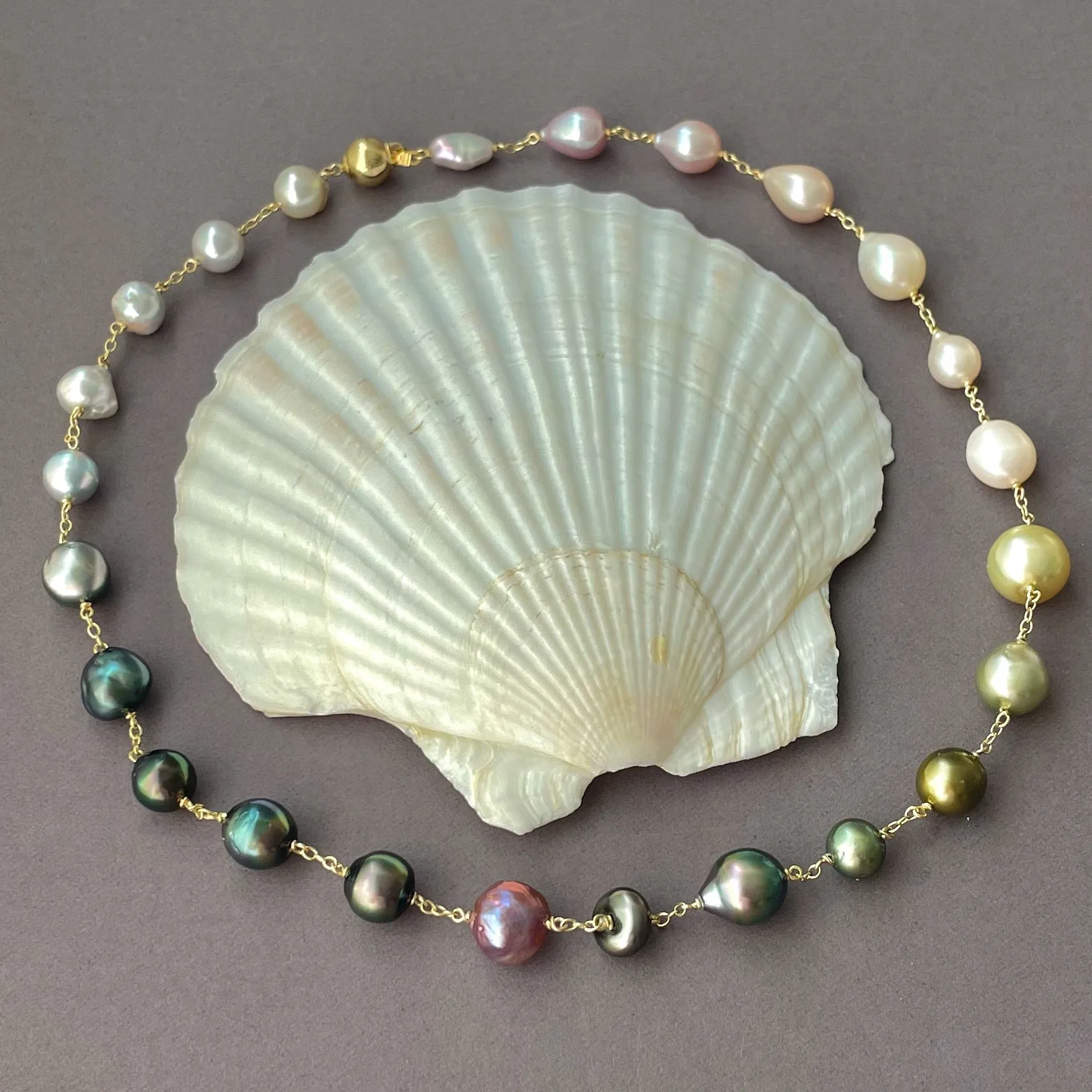 STUNNING OMBRE PEARL SOLID GOLD WRAP NECKLACE